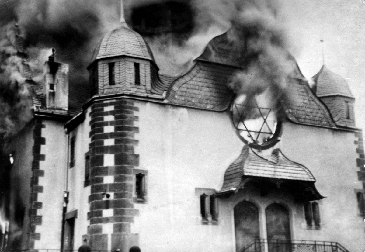 Kristallnacht destroyed Jewish businesses Berlin November 1938